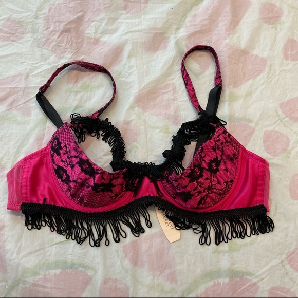 NWT VS Very Sexy Fringe Open Quarter Cup Lace Bra Pink Black size Small - Picture 5 of 5